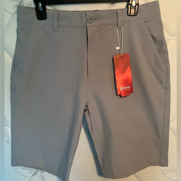 33,000ft Men's Golf Shorts - Picture 1 of 8